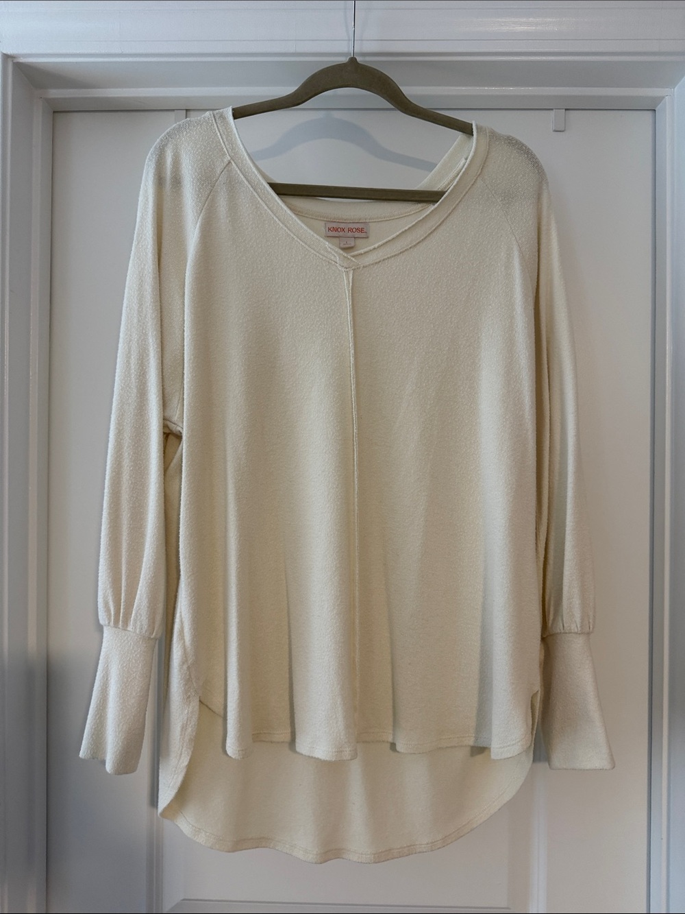Knox Rose Cream Long Sleeve V-Neck Tunic Top